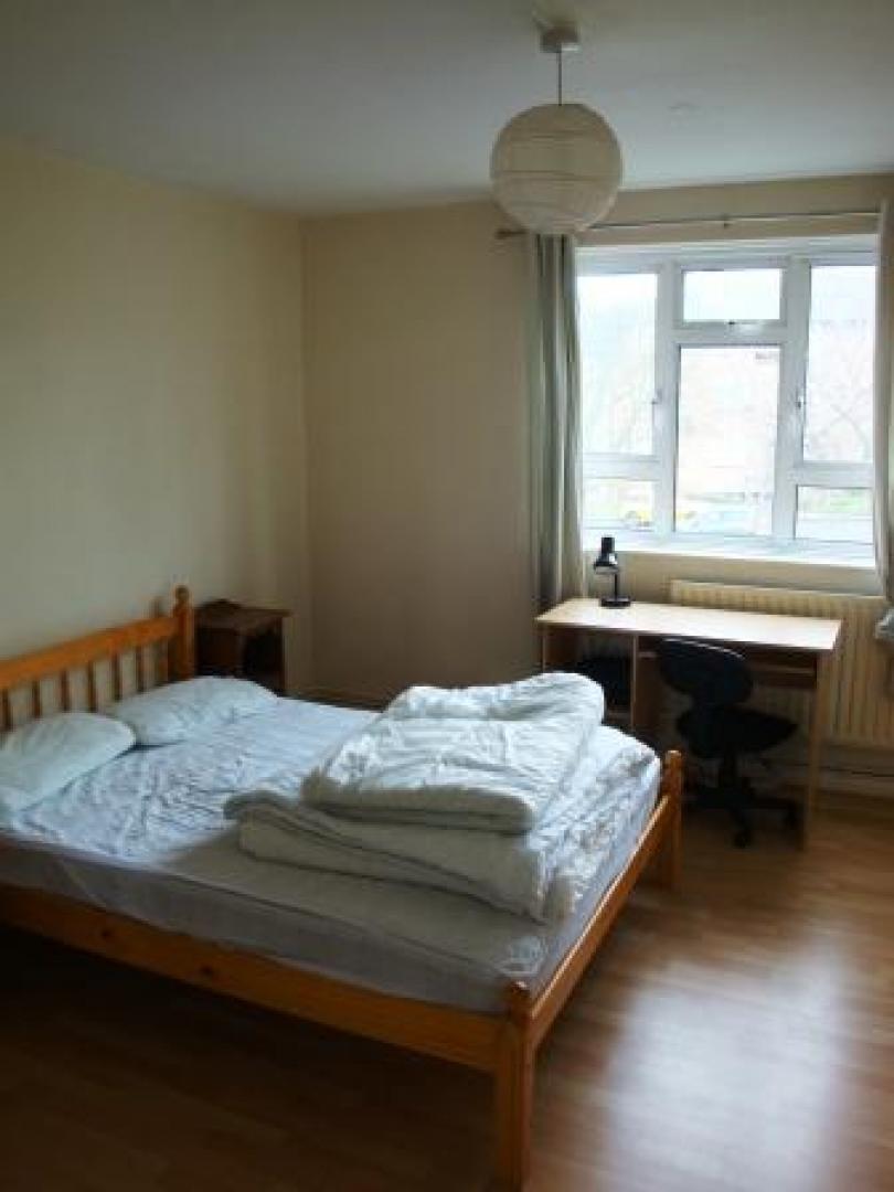 			3 Bedroom, 1 bath, 1 reception Flat			 Cricklewood Lane, CRICKLEWOOD